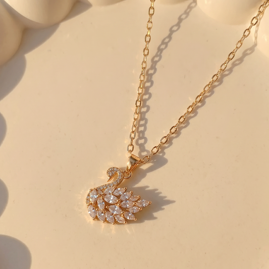 Vanila Swan Pendant