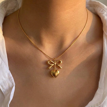 Dainty Bow Necklace